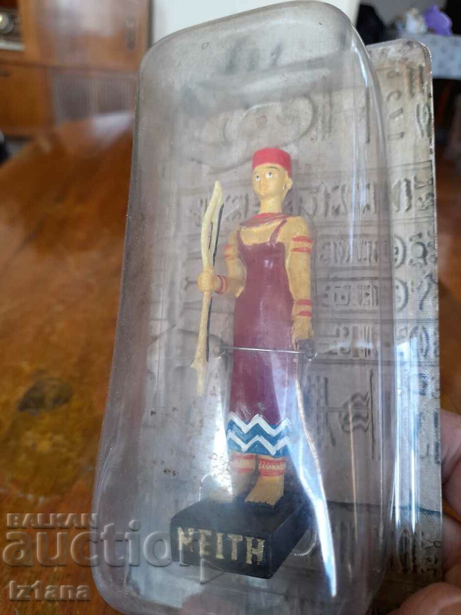 Old figurine, Pharaoh Neith with price 42.00 BGN | € 21.47 Old figurine, Pharaoh Neith with price 42.00 BGN | € 21.47