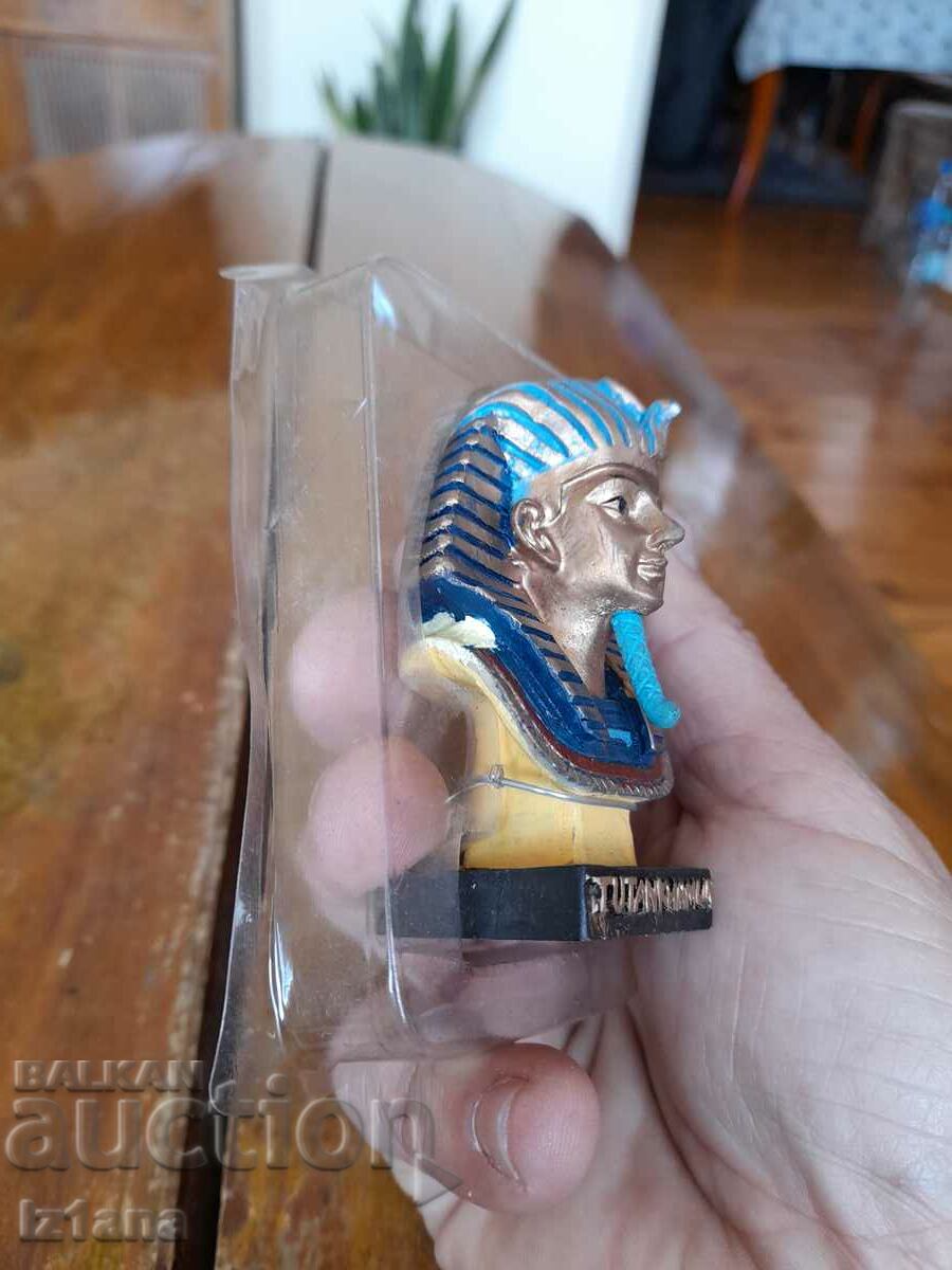 Old figurine, pharaoh Tutankhamun - 5 Old figurine, pharaoh Tutankhamun - 5