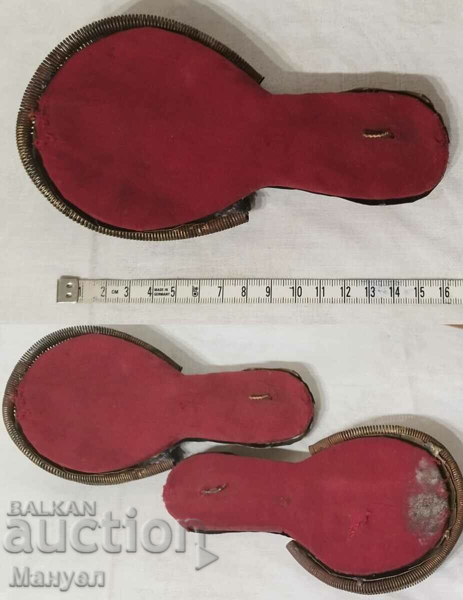 Auction Old military epaulettes. Auction Old military epaulettes.