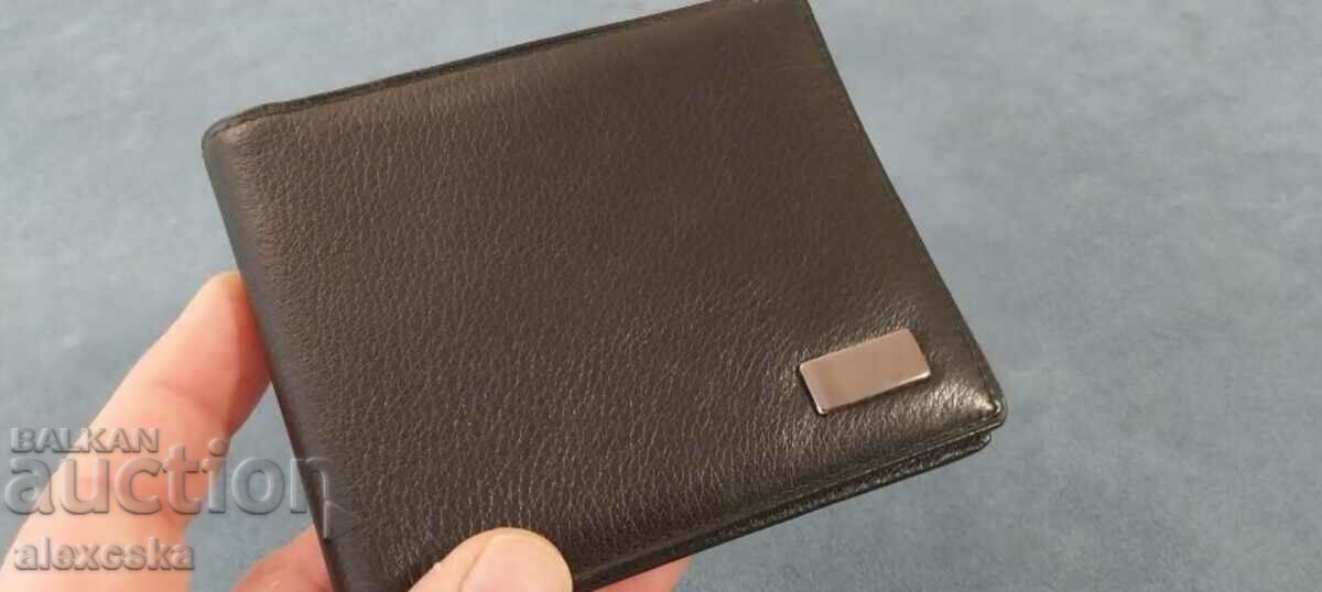 Portofel de piele cu preț 20.00 BGN | € 10.23 Portofel de piele cu preț 20.00 BGN | € 10.23
