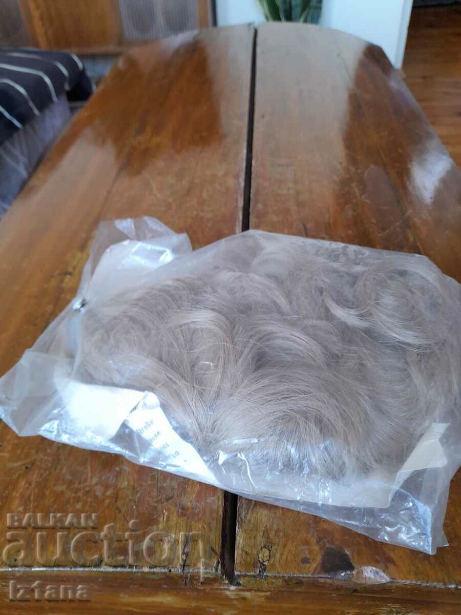 An old wig with price 42.00 BGN | € 21.47 An old wig with price 42.00 BGN | € 21.47