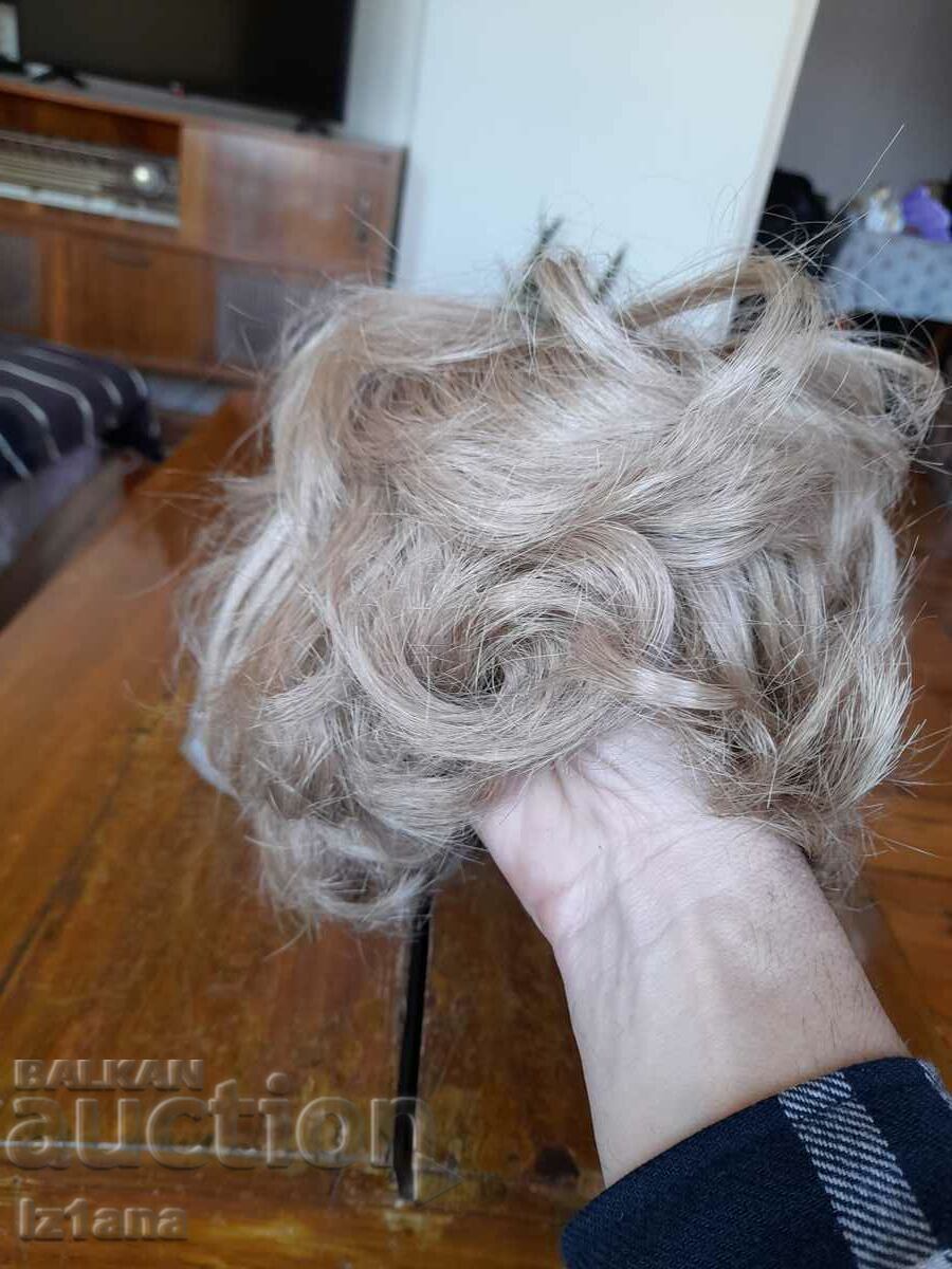 Delivery of An old wig Delivery of An old wig