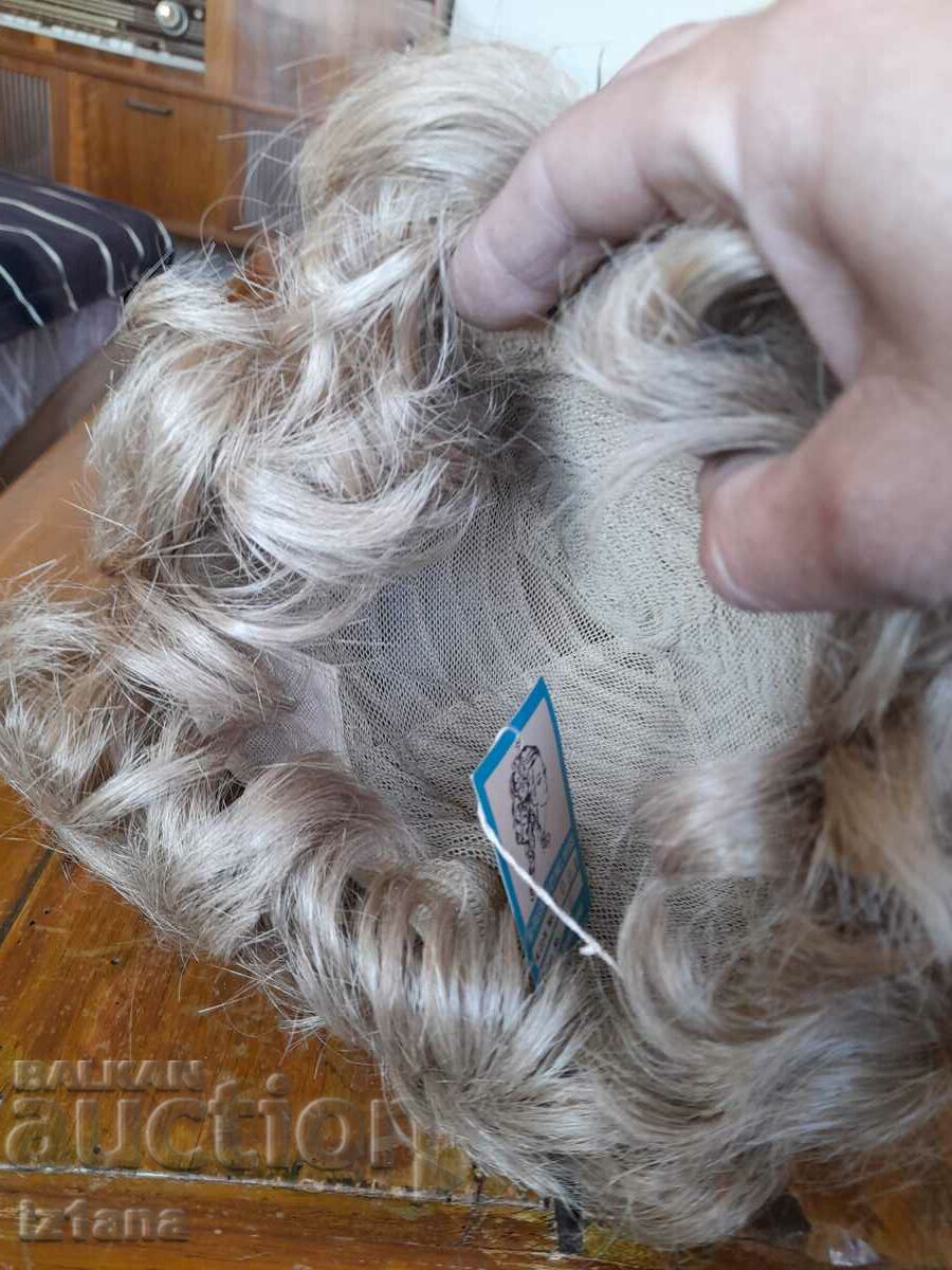 An old wig - 6 An old wig - 6