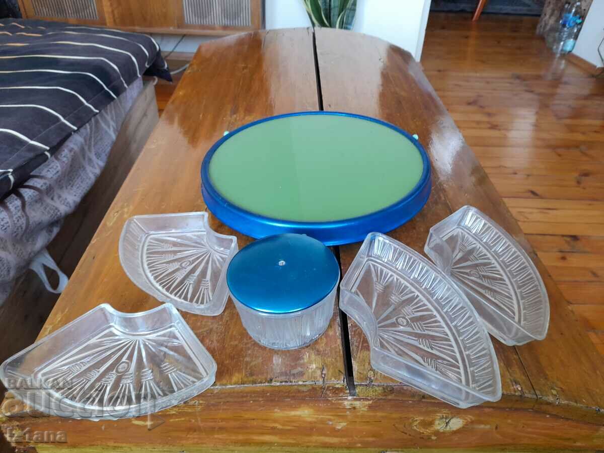 Auction  Old kitchen plate