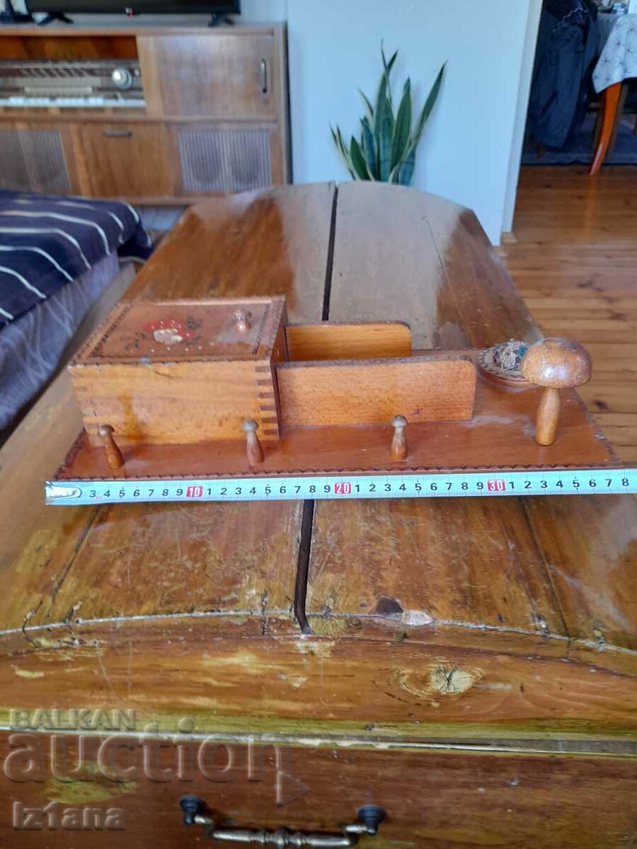 Old stand, shelf, shelf with price 55.00 BGN | € 28.12