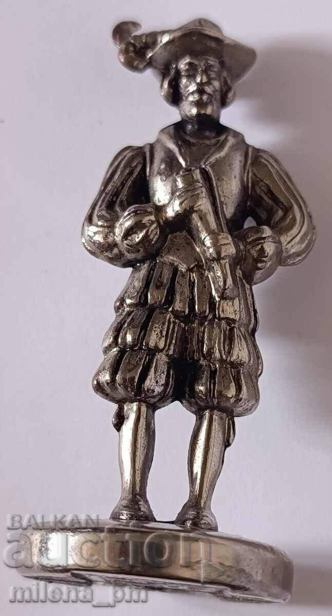 Metal figure