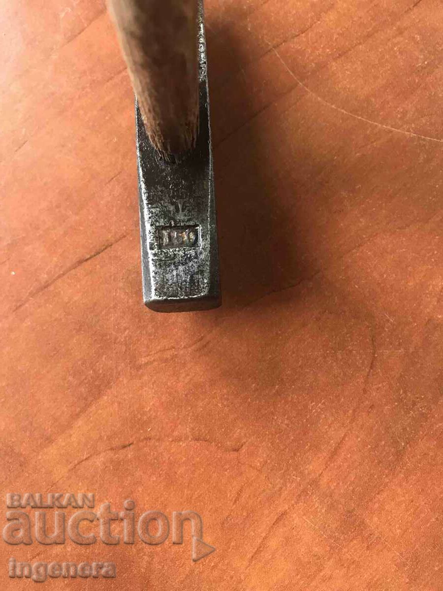 HAMMER HAMMER OLD SMALL TOOL-200 GR. WITH HANDLE with price 15.00 BGN | € 7.67 HAMMER HAMMER OLD SMALL TOOL-200 GR. WITH HANDLE with price 15.00 BGN | € 7.67