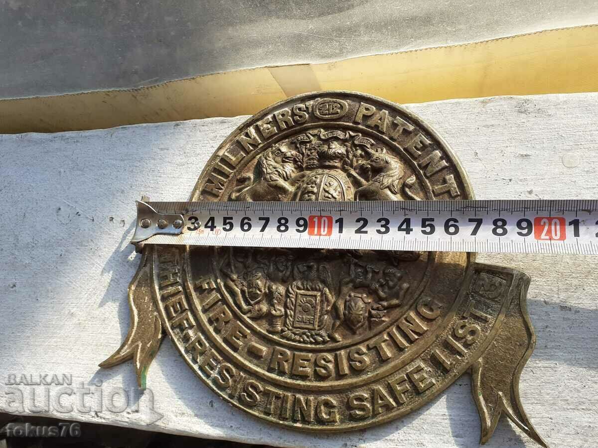 A great old bronze English fire station emblem - 6 A great old bronze English fire station emblem - 6