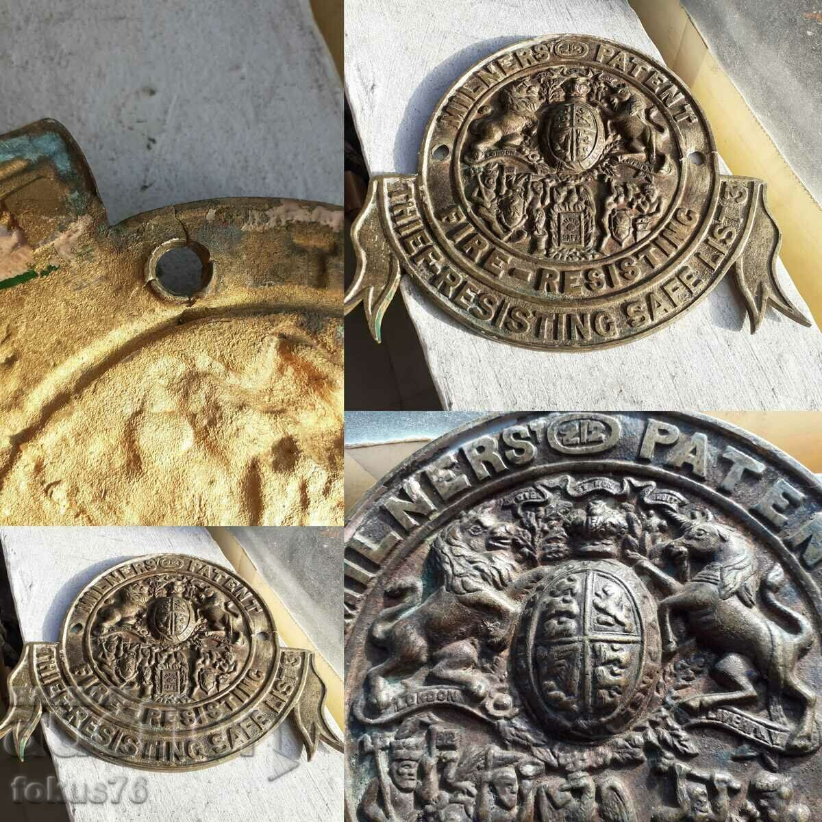 A great old bronze English fire station emblem - 7 A great old bronze English fire station emblem - 7