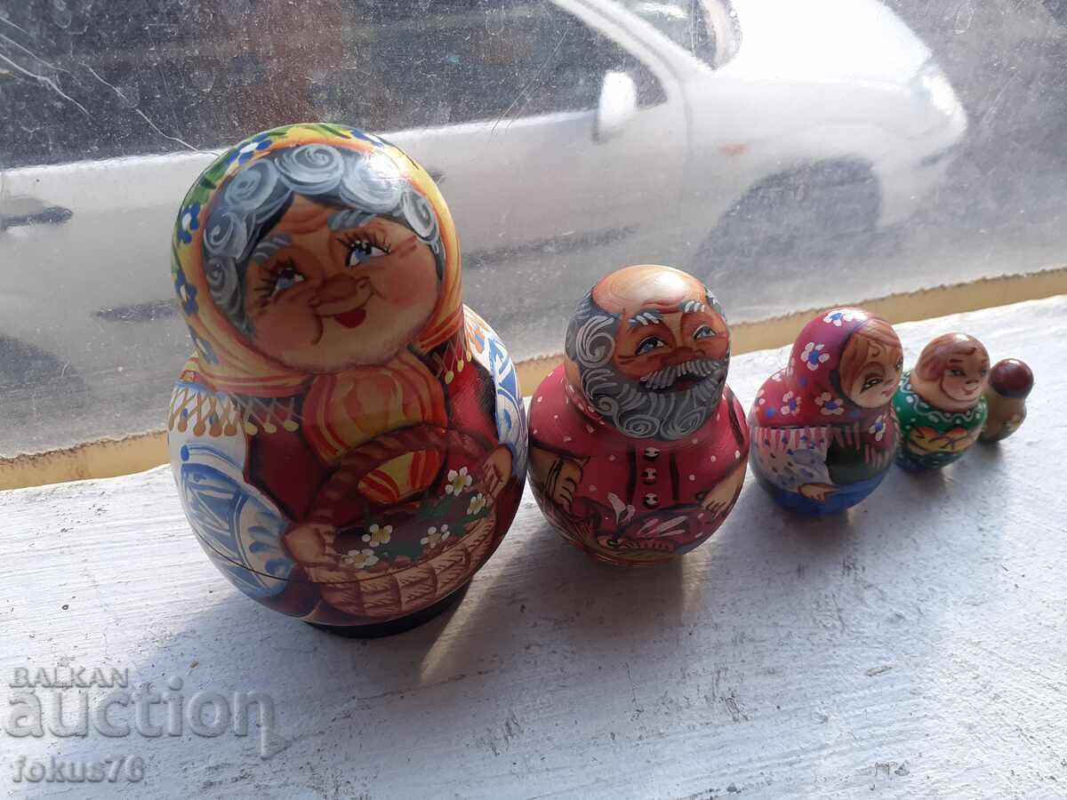 Auction  Amazing old Russian matryoshka grandmother grandfather and grandchildren - unika