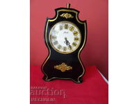 COLLECTIBLE RUSSIAN AGATE DESK CLOCK