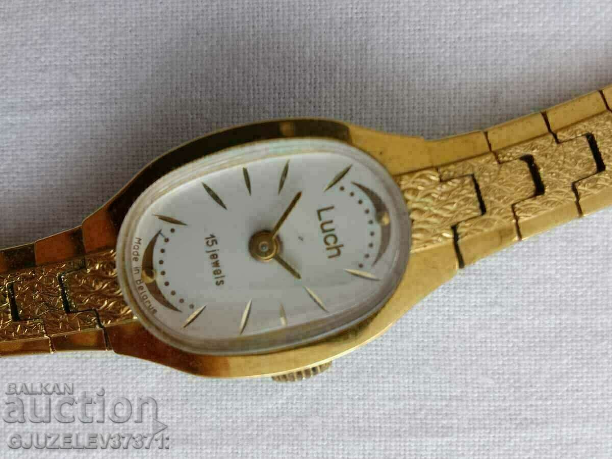 Women's watch luch luch gold plated 15 kamaka works flawless with price 250.00 BGN | € 127.82 Women's watch luch luch gold plated 15 kamaka works flawless with price 250.00 BGN | € 127.82