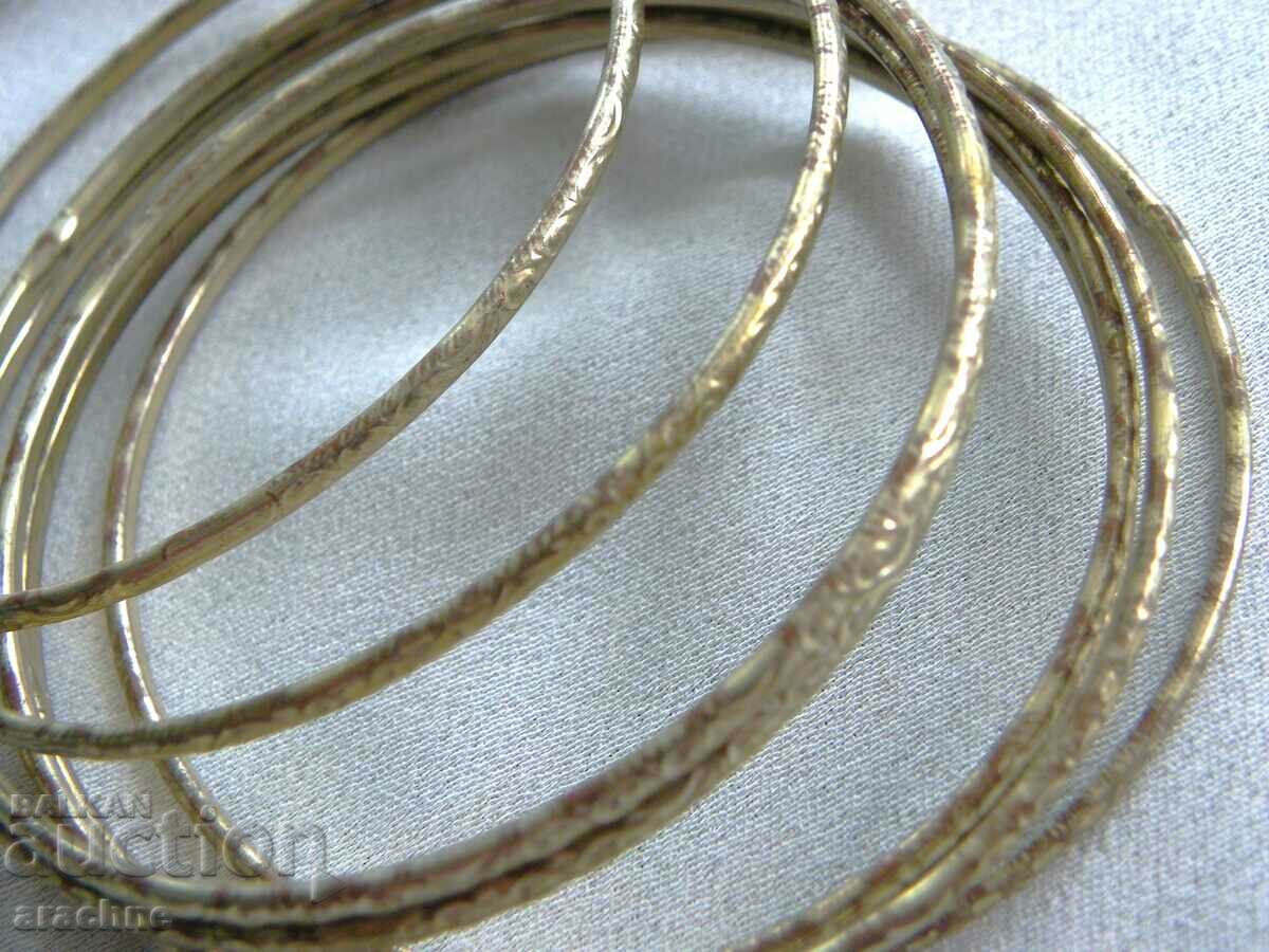 Delivery of Set of 8 old bracelets Delivery of Set of 8 old bracelets