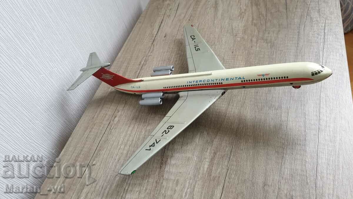 Old social tin toy Soviet IL-62 aircraft - 5 Old social tin toy Soviet IL-62 aircraft - 5