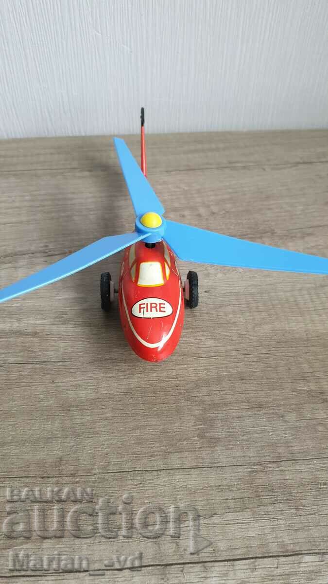 Παιχνίδι ελικόπτερο από λευκοσίδηρο GDR 60s - 6 Παιχνίδι ελικόπτερο από λευκοσίδηρο GDR 60s - 6