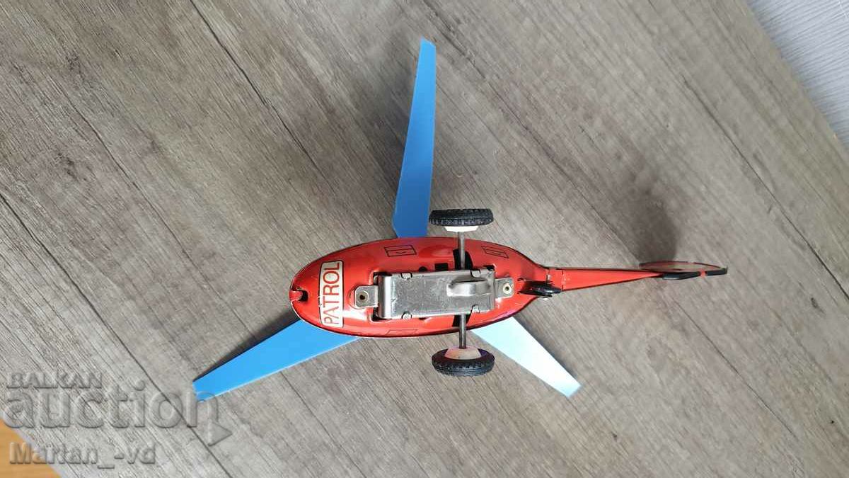 Παιχνίδι ελικόπτερο από λευκοσίδηρο GDR 60s - 7 Παιχνίδι ελικόπτερο από λευκοσίδηρο GDR 60s - 7