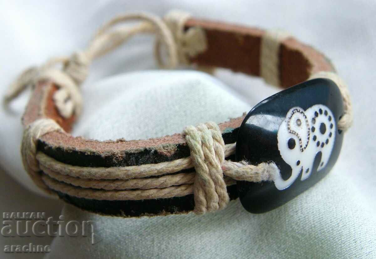 Auction Rare elephant skin bracelet, South Africa Auction Rare elephant skin bracelet, South Africa