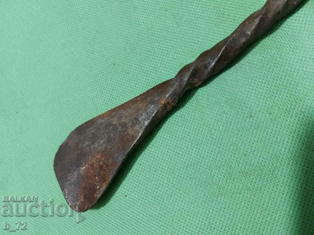 Old scarf with price 42.00 BGN | € 21.47 Old scarf with price 42.00 BGN | € 21.47