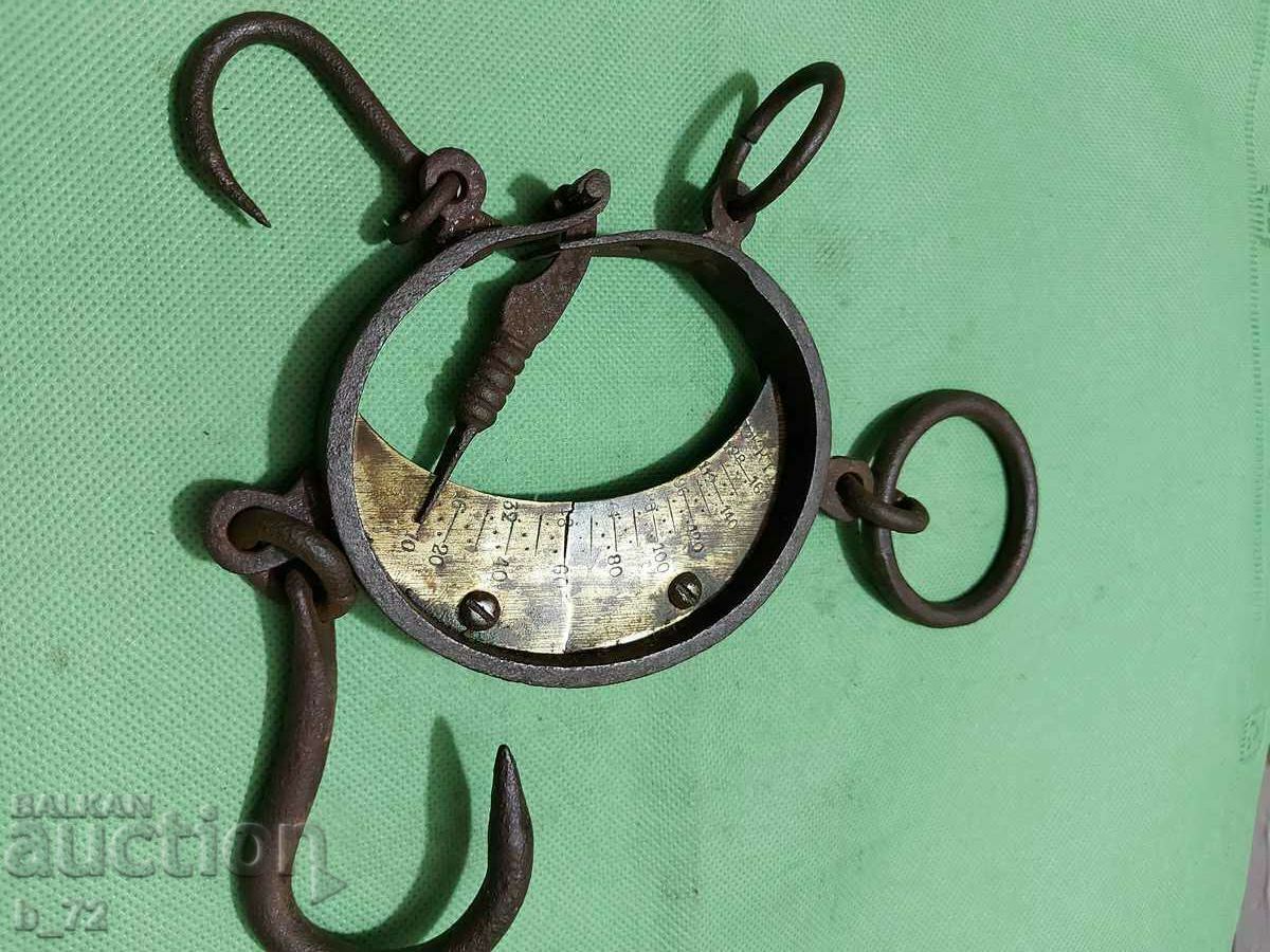Old Ottoman scale with price 55.00 BGN | € 28.12