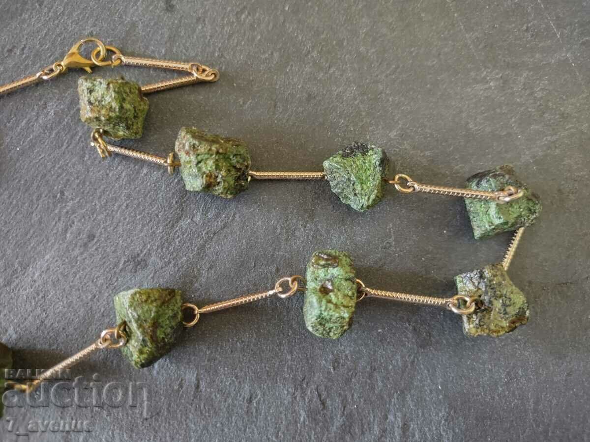 Auction Nice necklace interesting green stone zoisite 27,03.24 Auction Nice necklace interesting green stone zoisite 27,03.24