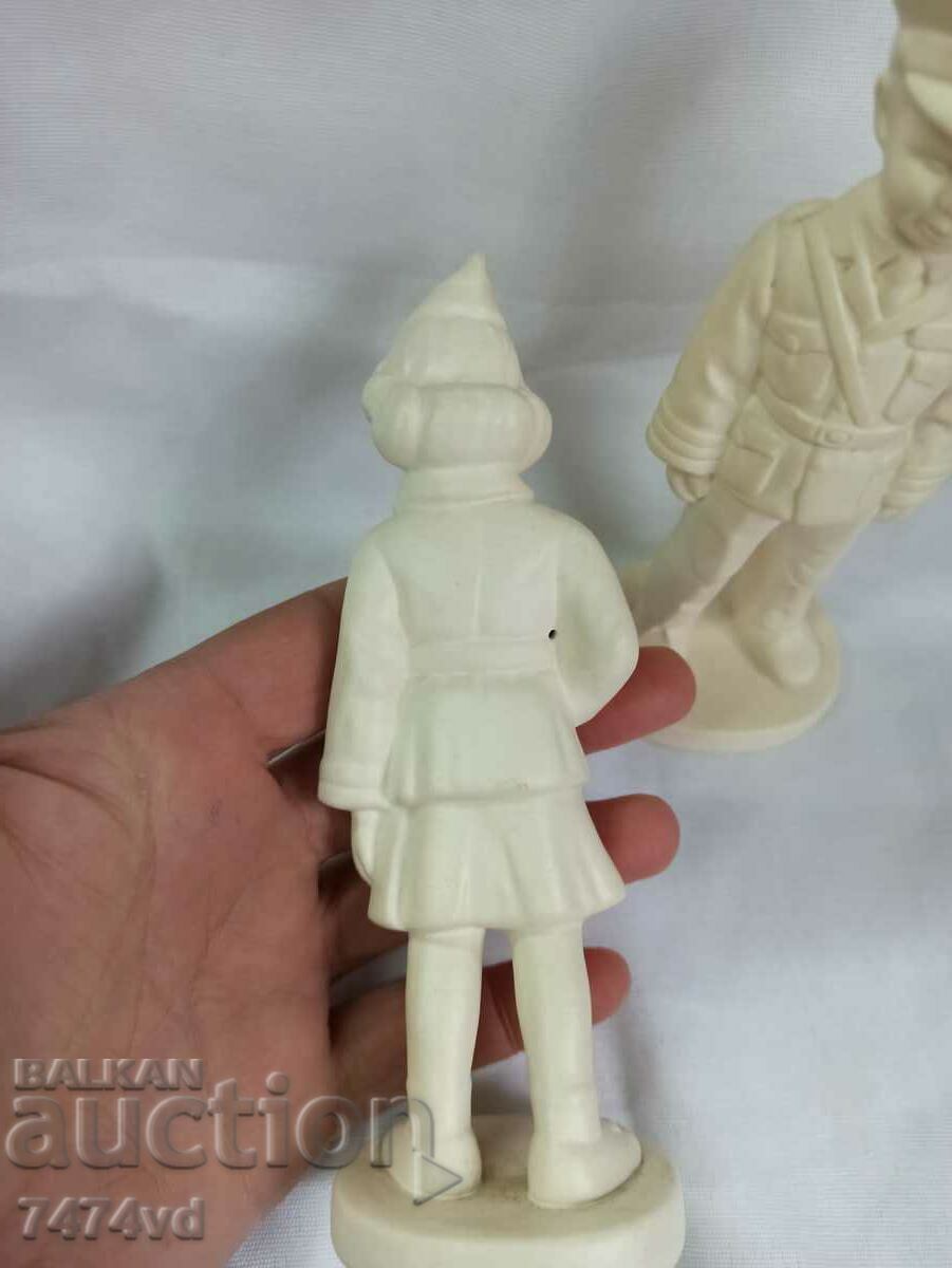 Auction  Rare Goebel biscuit figures 1997.