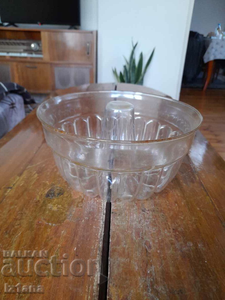 Παλιά γυάλινη φόρμα για κέικ με τιμή 47.00 BGN | € 24.03 Παλιά γυάλινη φόρμα για κέικ με τιμή 47.00 BGN | € 24.03