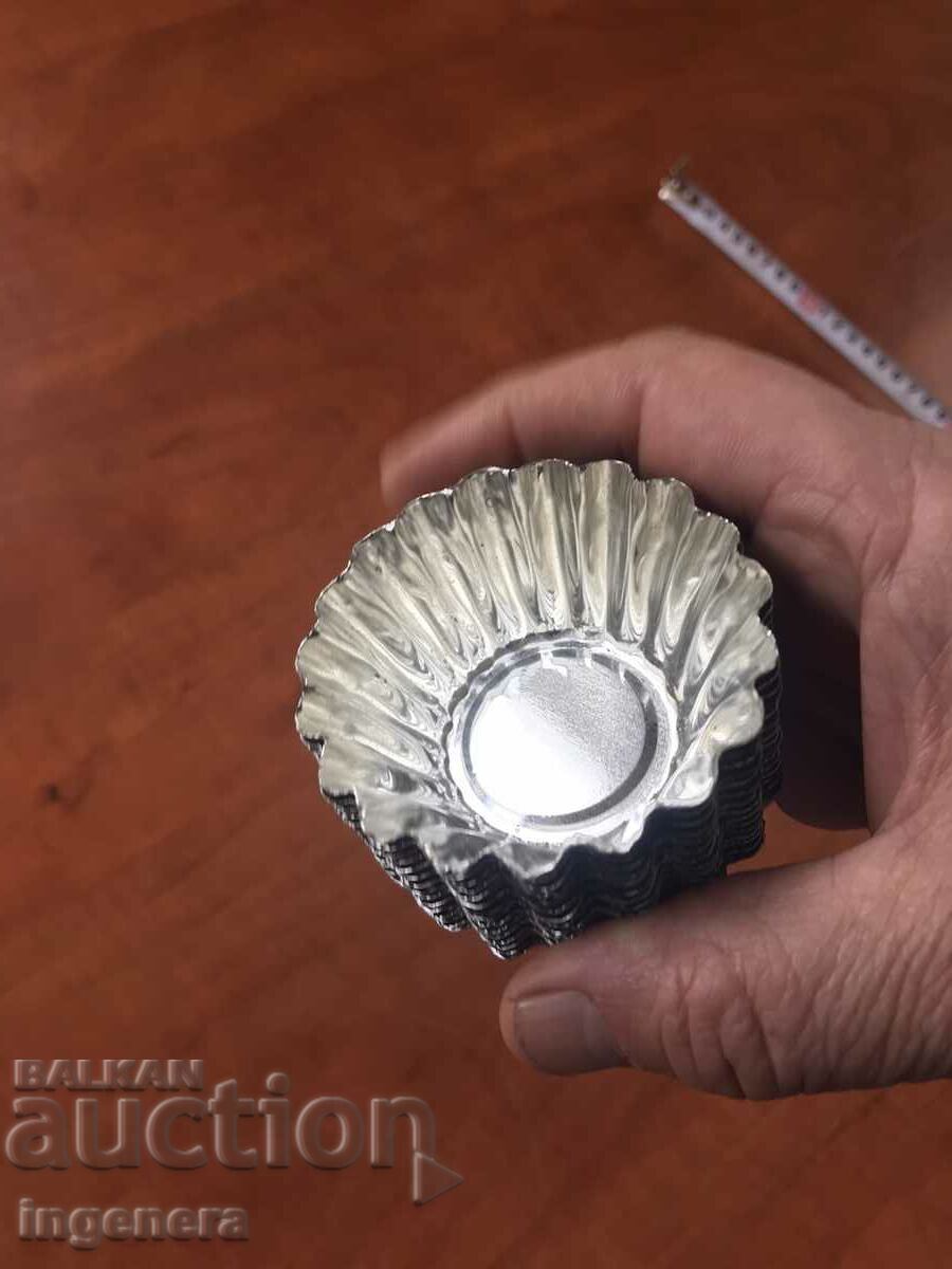 Delivery of METAL CAKE MOLD-15 PCS. NEW Delivery of METAL CAKE MOLD-15 PCS. NEW