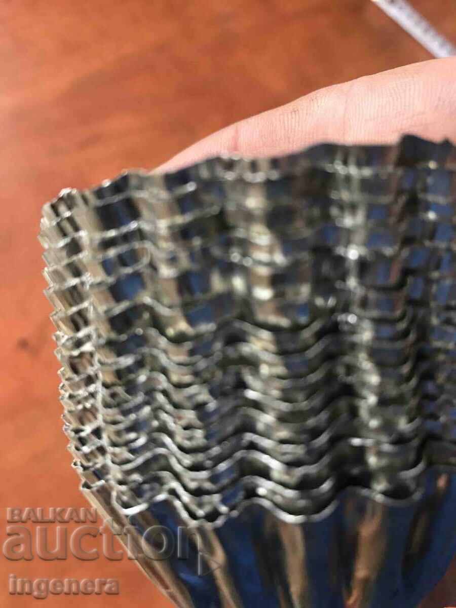 METAL CAKE MOLD-15 PCS. NEW - 5 METAL CAKE MOLD-15 PCS. NEW - 5