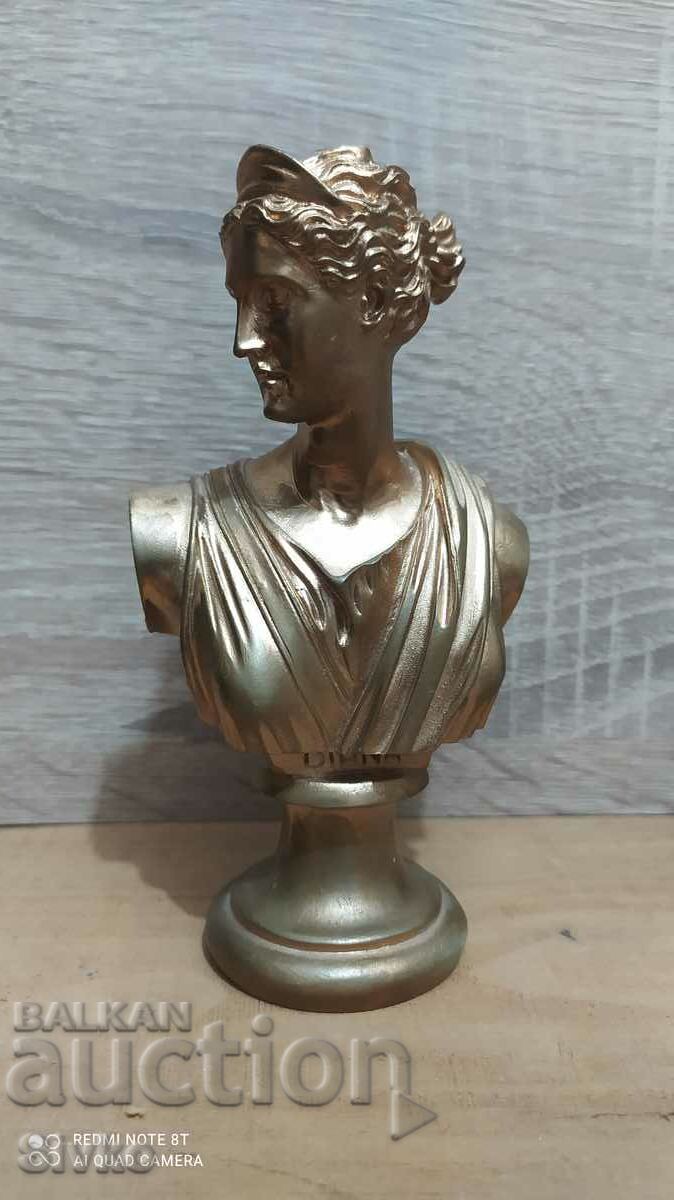 Statueta zeitei Diana