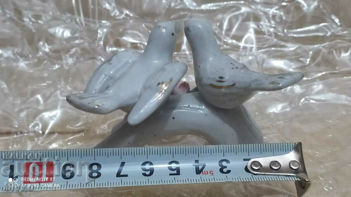 Auction Figure porcelain, pigeons, mark Auction Figure porcelain, pigeons, mark