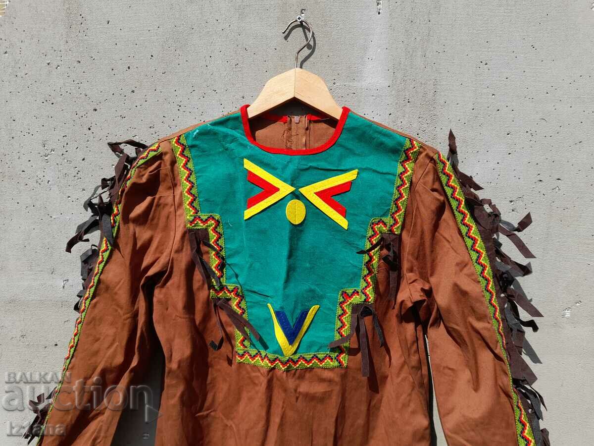 Old Indian clothing with price 55.00 BGN | € 28.12