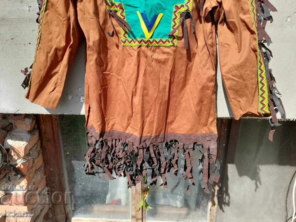 Auction  Old Indian clothing