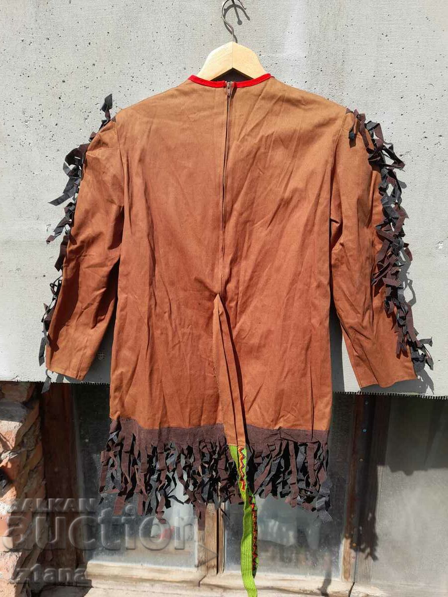 Delivery of Old Indian clothing