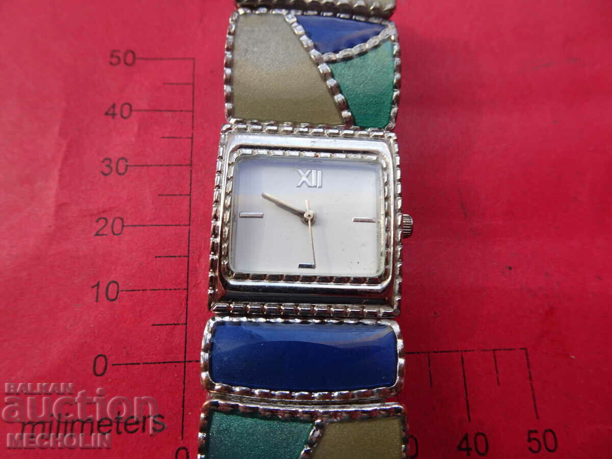 QUARTZ WATCH 15 with price 10.00 BGN | € 5.11 QUARTZ WATCH 15 with price 10.00 BGN | € 5.11