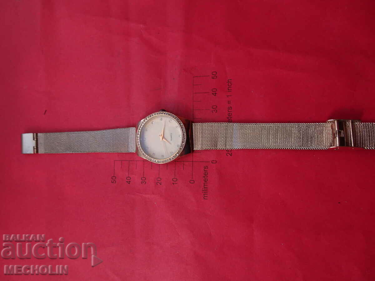 Auction QUARTZ WATCH 16 Auction QUARTZ WATCH 16