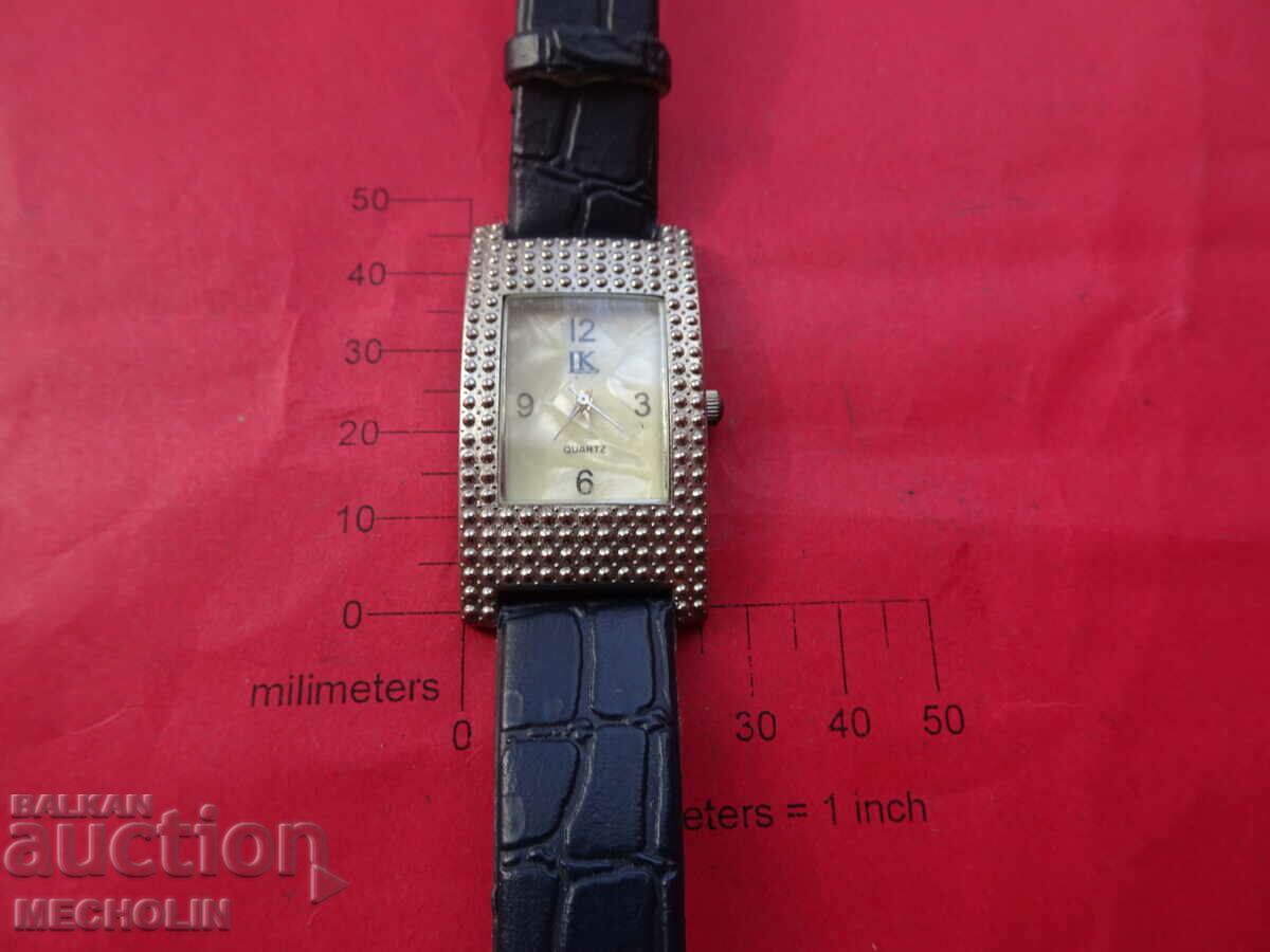 QUARTZ WATCH 17 with price 5.00 BGN | € 2.56 QUARTZ WATCH 17 with price 5.00 BGN | € 2.56