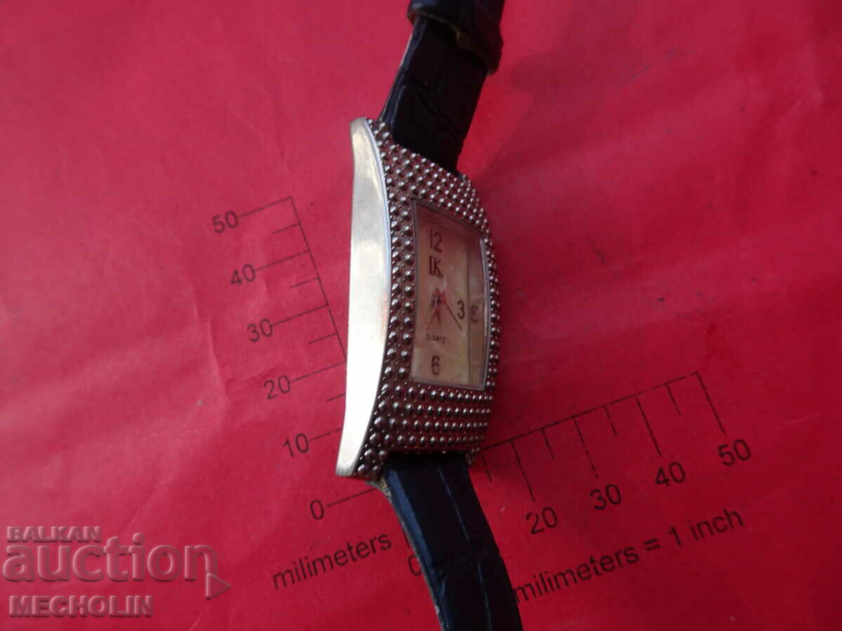 Delivery of QUARTZ WATCH 17 Delivery of QUARTZ WATCH 17