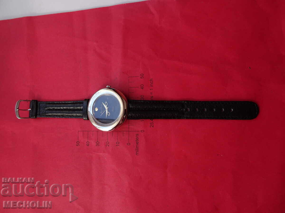 Auction QUARTZ WATCH 20 Auction QUARTZ WATCH 20