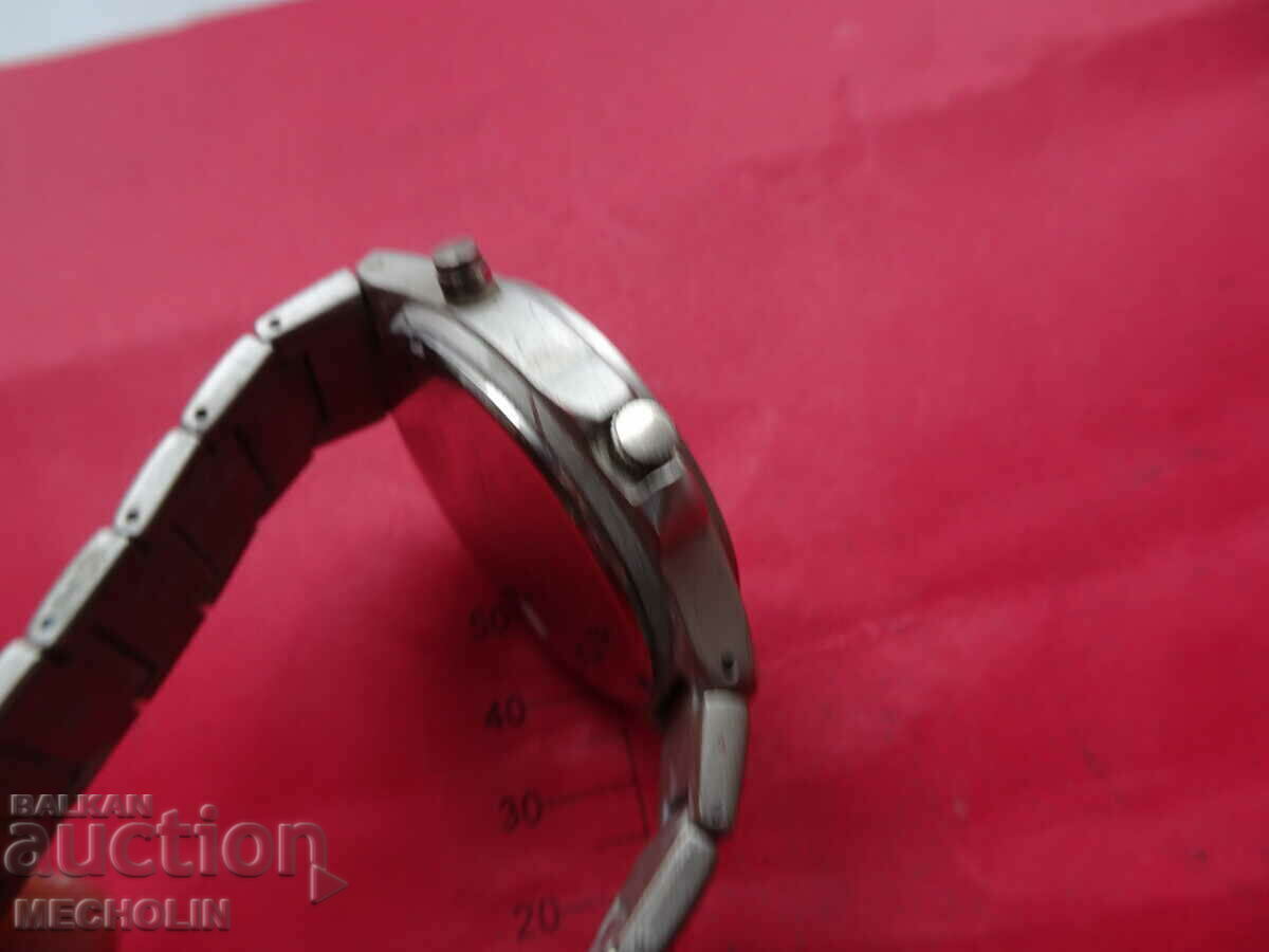 Delivery of MAVELLI QUARTZ CLOCK Delivery of MAVELLI QUARTZ CLOCK