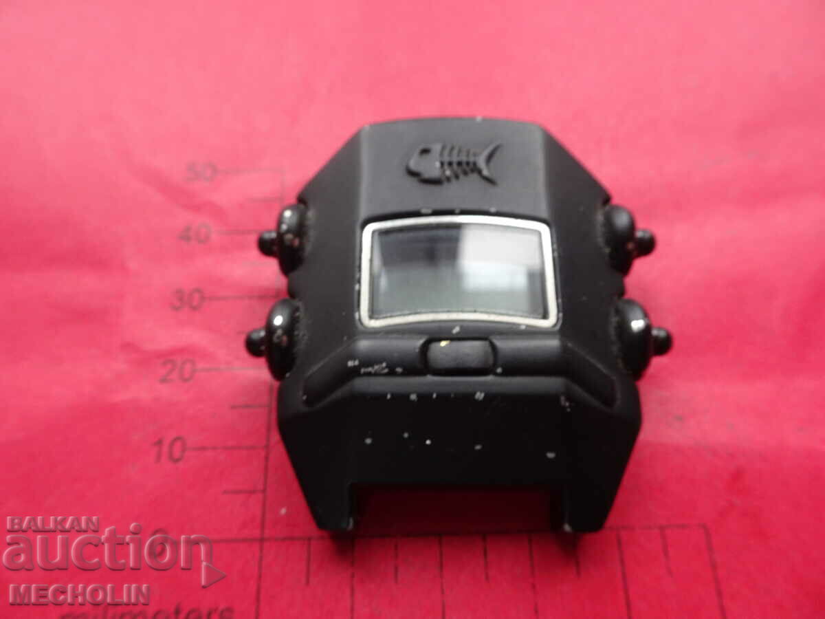 QUARTZ WATCH 22 with price 10.00 BGN | € 5.11 QUARTZ WATCH 22 with price 10.00 BGN | € 5.11