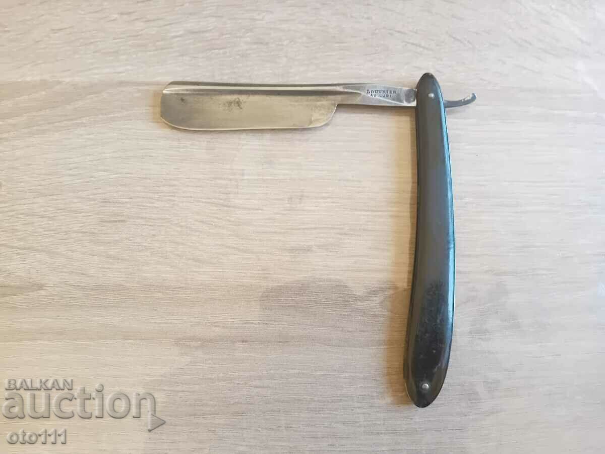 AN OLD SHAVER with price 50.00 BGN | € 25.56 AN OLD SHAVER with price 50.00 BGN | € 25.56
