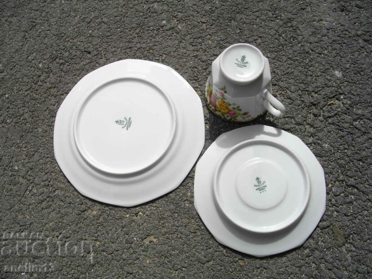 BEAUTIFUL PORCELAIN MUG AND SAUCER FOR TEA OR COFFEE - 7 BEAUTIFUL PORCELAIN MUG AND SAUCER FOR TEA OR COFFEE - 7