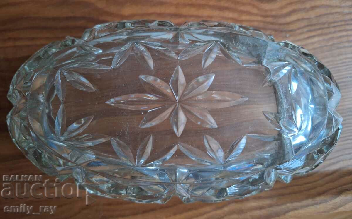 Delivery of Old crystal fruit bowl