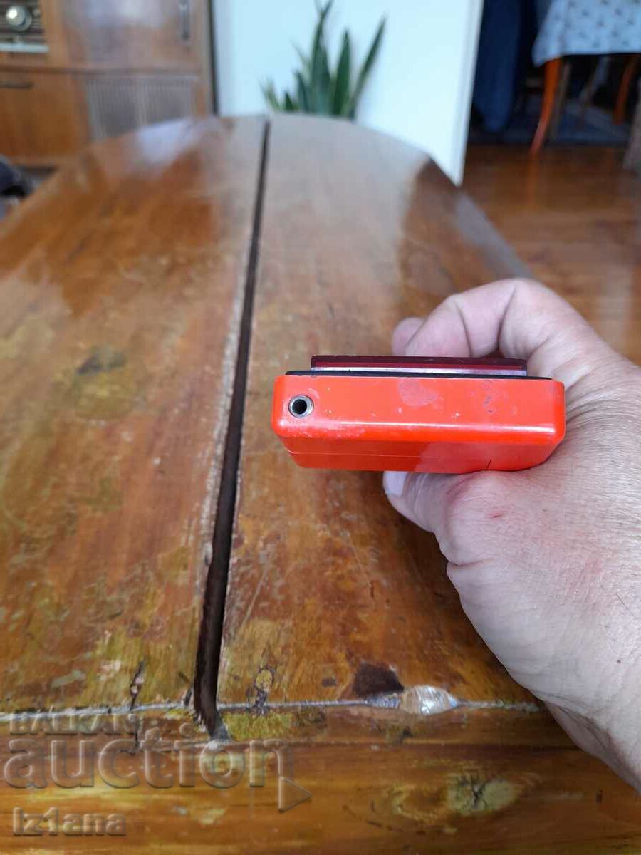 Livrarea Calculator vechi Elka 130M