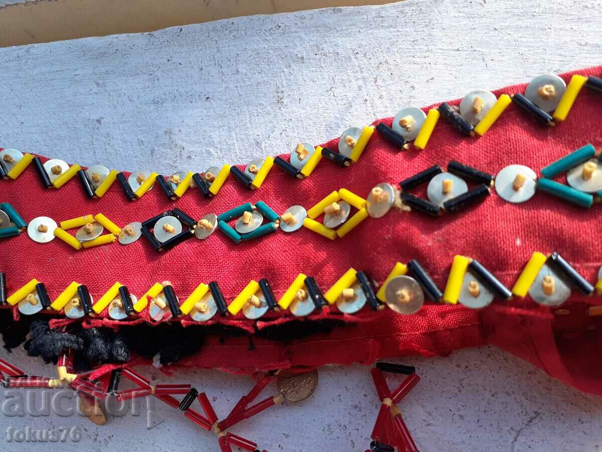 Auction Old costume headdress Auction Old costume headdress