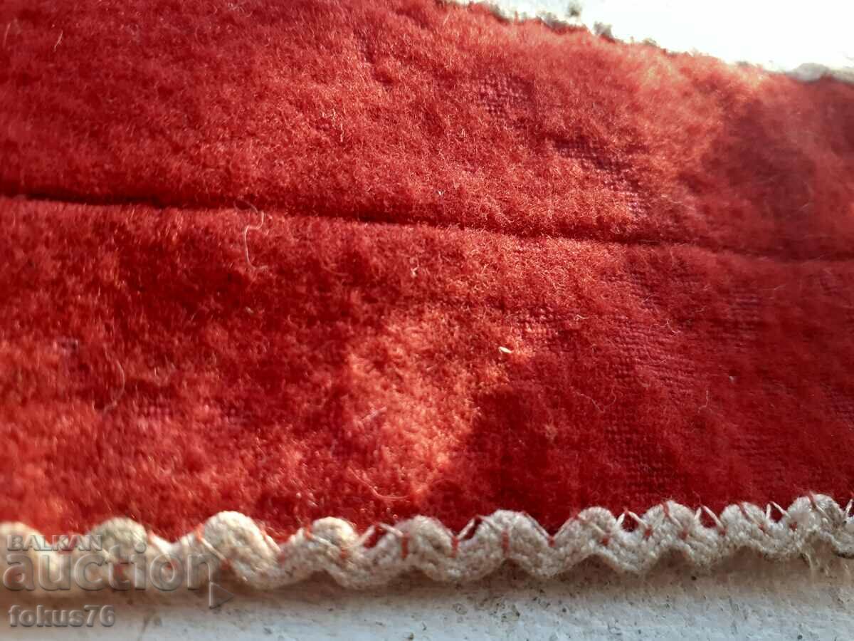 Delivery of Old costume belt Delivery of Old costume belt