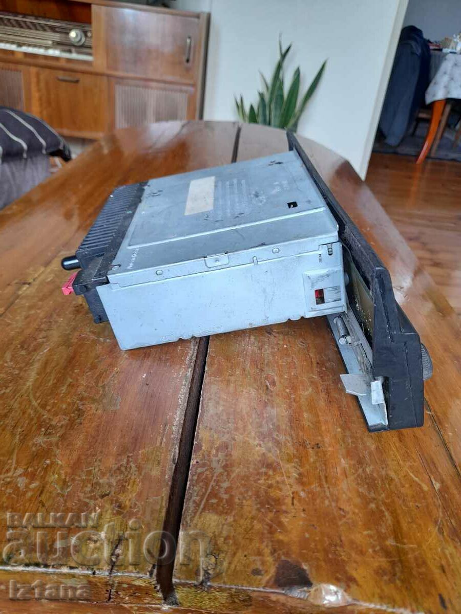 Livrarea Radiocasetofon BMW Reverse Rds