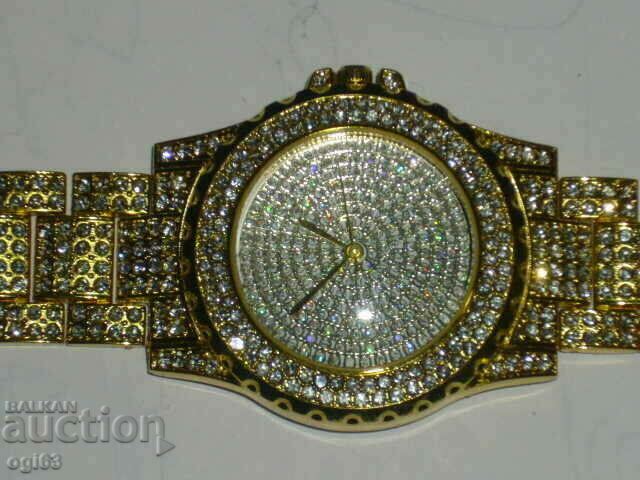 Watch with zircons with price 30.00 BGN | € 15.34 Watch with zircons with price 30.00 BGN | € 15.34