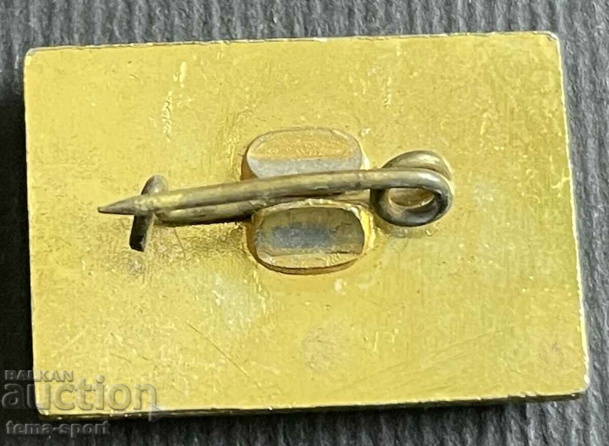 390 Bulgaria sign cross-country skiing competitions Sofia 1985. with price 3.00 BGN | € 1.53 390 Bulgaria sign cross-country skiing competitions Sofia 1985. with price 3.00 BGN | € 1.53