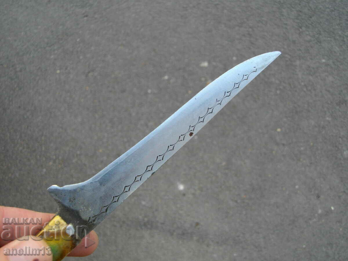 Auction OLD BULGARIAN KNIFE Auction OLD BULGARIAN KNIFE
